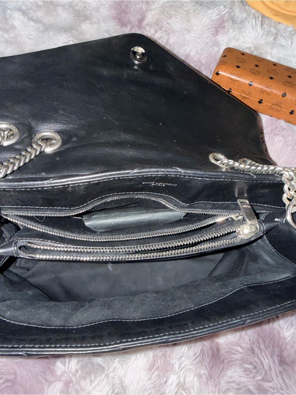 YSL LOU LOU MEDIUM Saint Laurent Black Quilted Leather Chain Shoulder Bag - Picture 4 of 5